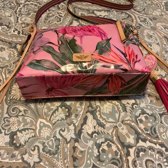New Rare Consuela Downtown Pink Flamingo Crossbody with Heart Natasha Charm - Picture 11 of 14